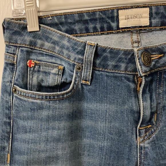 Hudson Jeans. Extra flared. Size 25 . Used - Picture 2 of 4